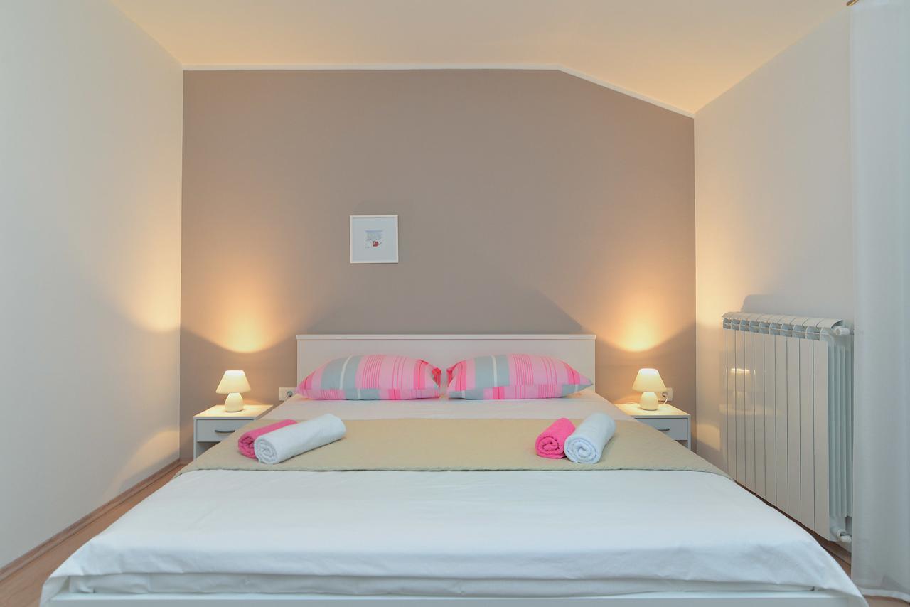 Apartments Olivera 1726 풀라 외부 사진