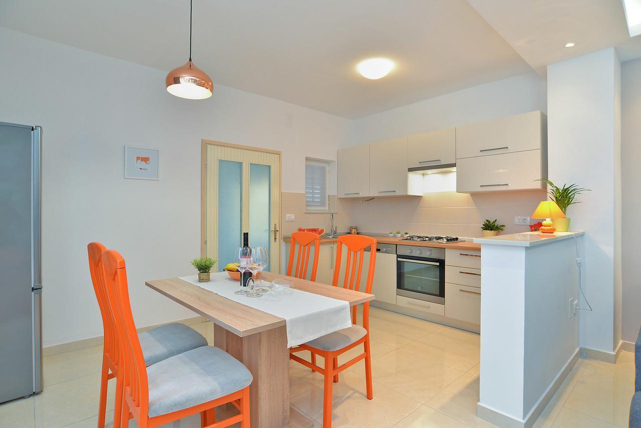 Apartments Olivera 1726 풀라 외부 사진