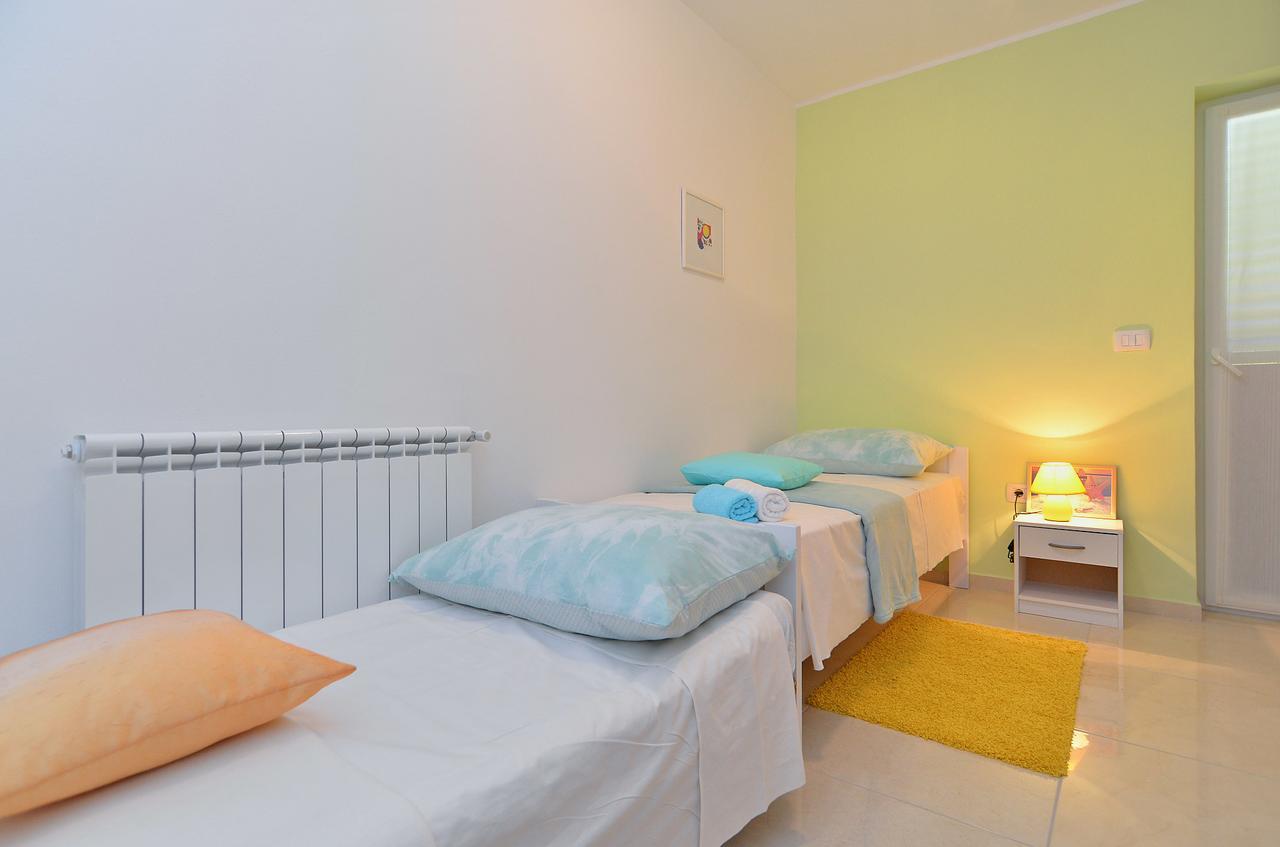 Apartments Olivera 1726 풀라 외부 사진