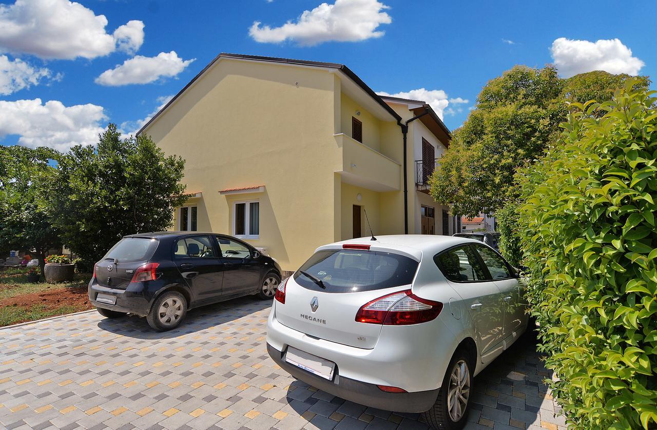 Apartments Olivera 1726 풀라 외부 사진